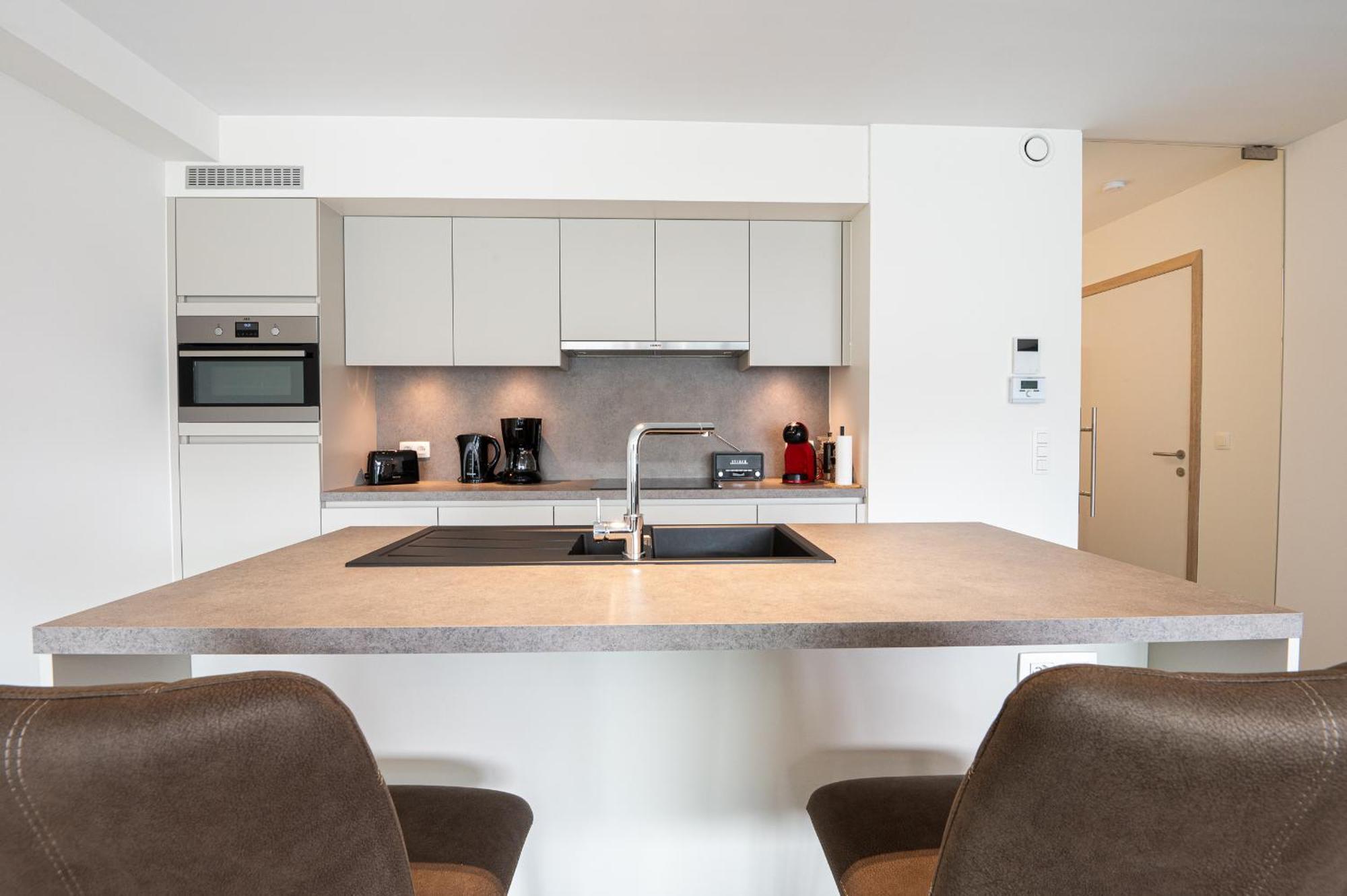 Wonderful New Apartment Close To The Beach Остенде Экстерьер фото