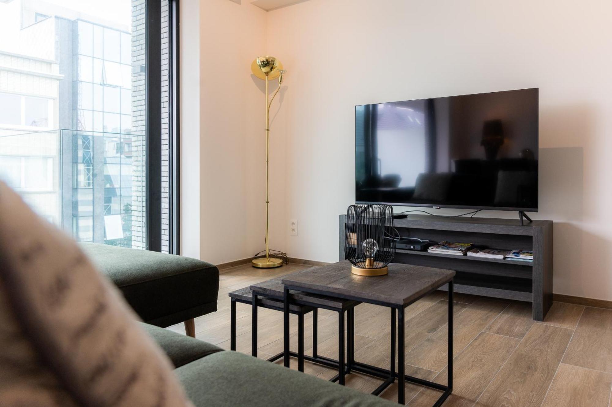 Wonderful New Apartment Close To The Beach Остенде Экстерьер фото