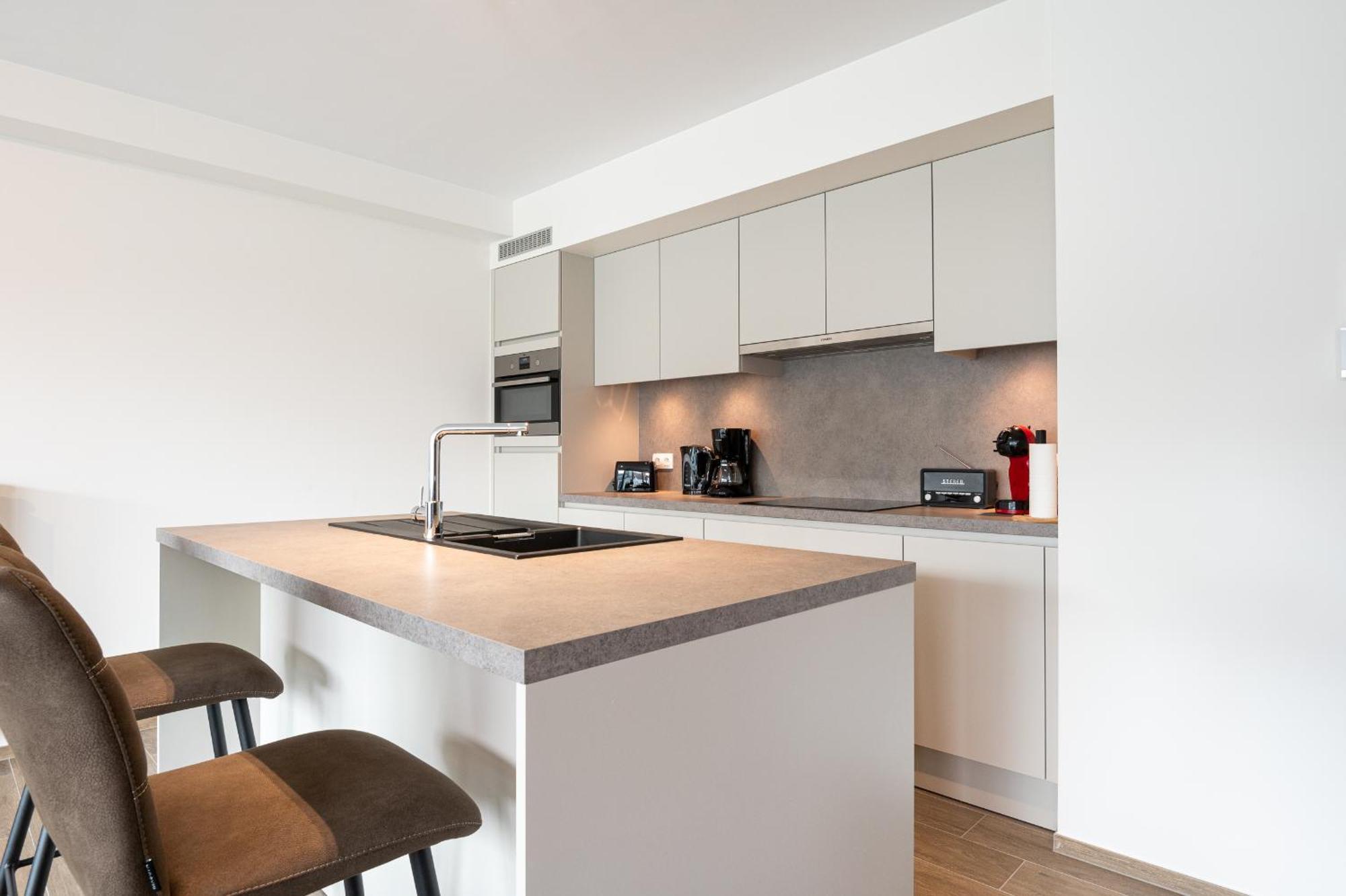 Wonderful New Apartment Close To The Beach Остенде Экстерьер фото